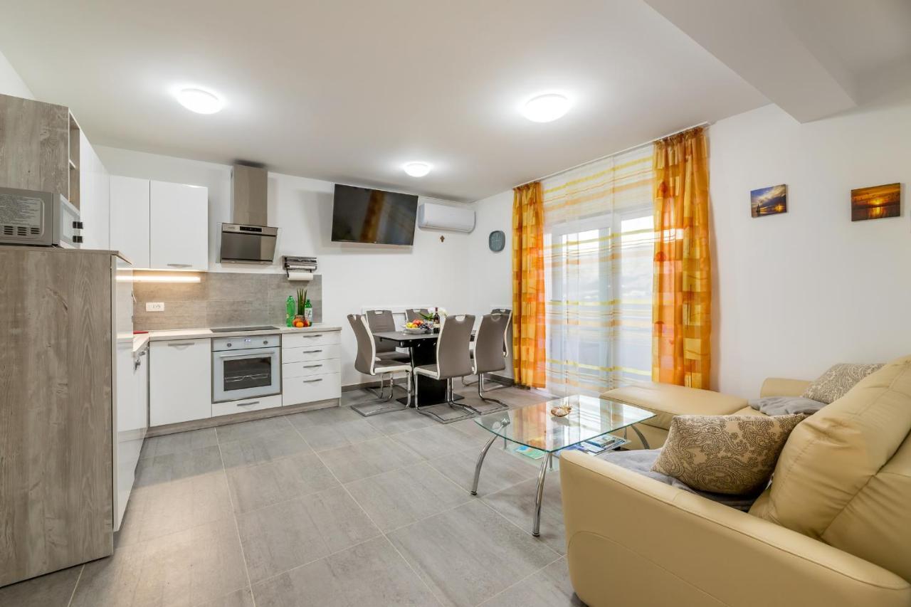 Apartment Lana バスカ エクステリア 写真