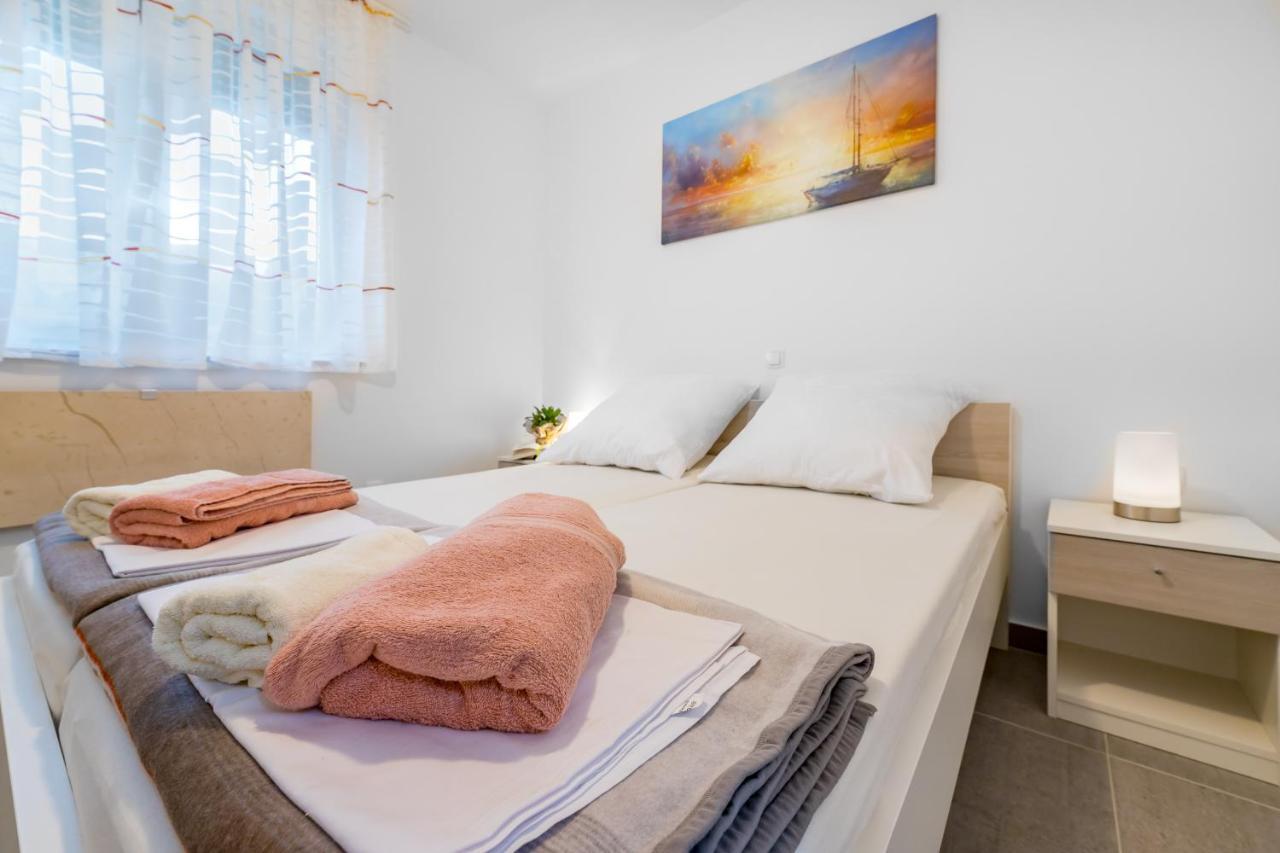 Apartment Lana バスカ エクステリア 写真